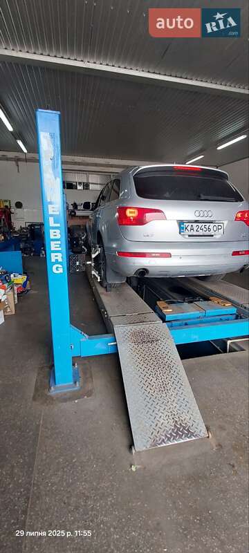 Позашляховик / Кросовер Audi Q7 2007 в Первомайську