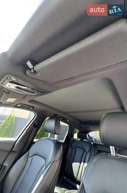 Внедорожник / Кроссовер Audi Q7 2017 в 