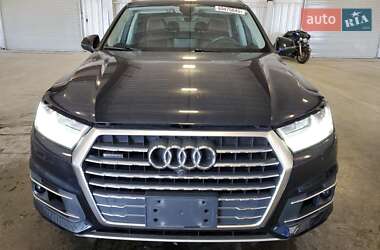 Внедорожник / Кроссовер Audi Q7 2017 в 