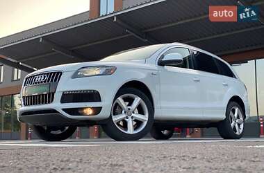 Внедорожник / Кроссовер Audi Q7 2013 в 