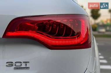 Внедорожник / Кроссовер Audi Q7 2013 в 