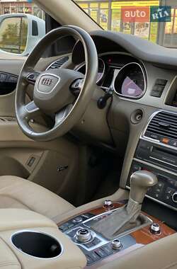 Внедорожник / Кроссовер Audi Q7 2013 в 