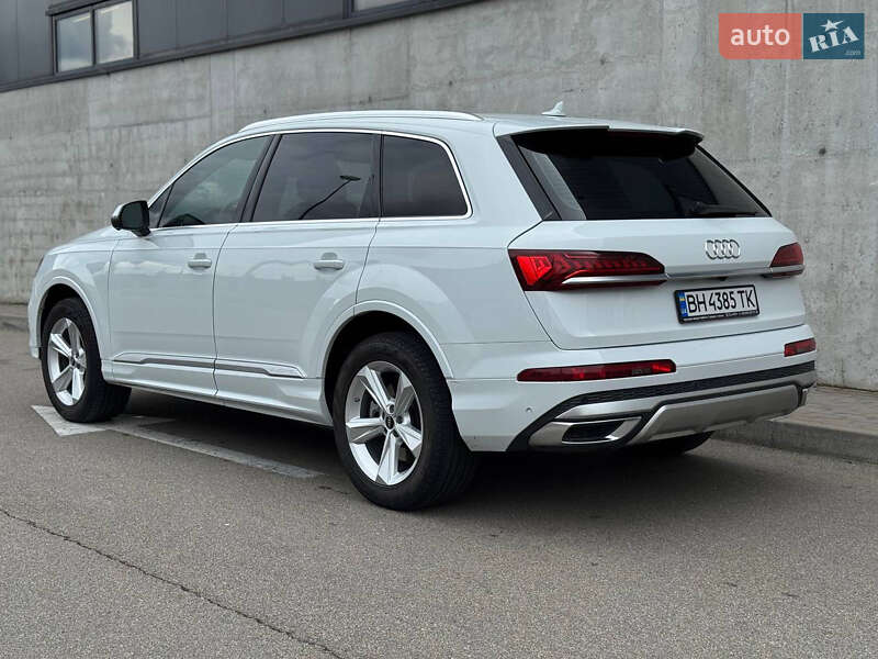 Внедорожник / Кроссовер Audi Q7 2022 в Киеве фото 9 Внедорожник / Кроссовер Audi Q7 2022 в Киеве