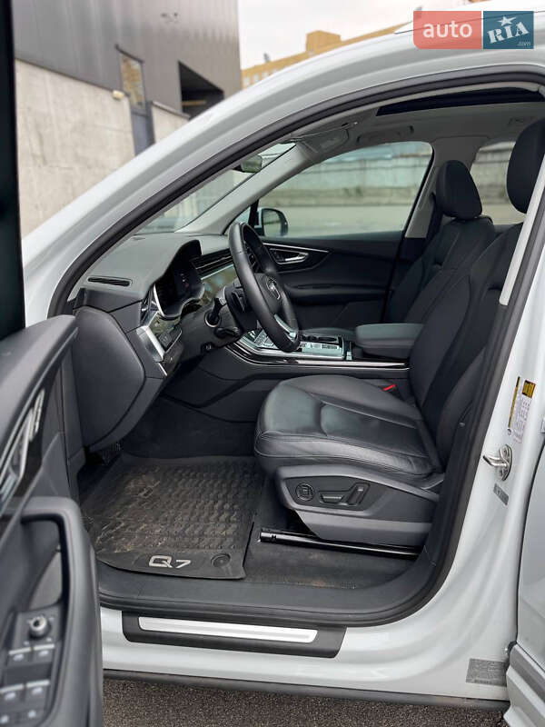 Внедорожник / Кроссовер Audi Q7 2022 в Киеве фото 19 Внедорожник / Кроссовер Audi Q7 2022 в Киеве