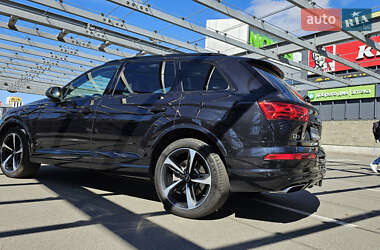 Внедорожник / Кроссовер Audi Q7 2018 в 