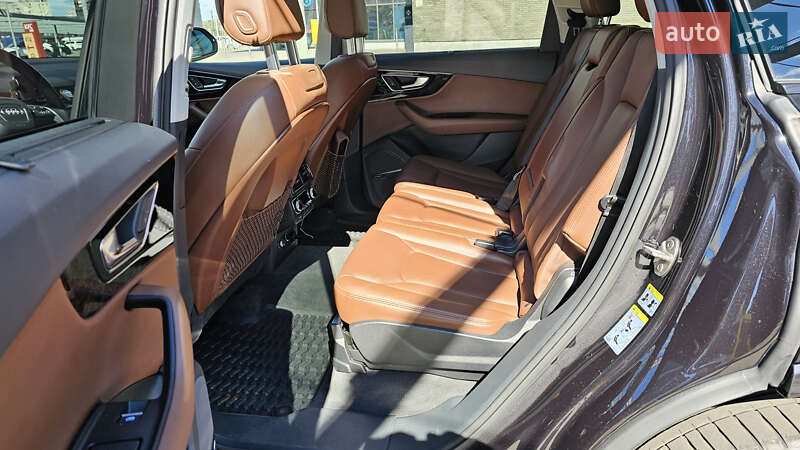 Позашляховик / Кросовер Audi Q7 2018 в Обухові