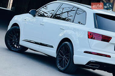 Позашляховик / Кросовер Audi Q7 2016 в Одесі