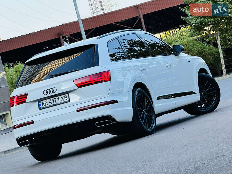 Внедорожник / Кроссовер Audi Q7 2016 в Одессе фото 12 Внедорожник / Кроссовер Audi Q7 2016 в Одессе