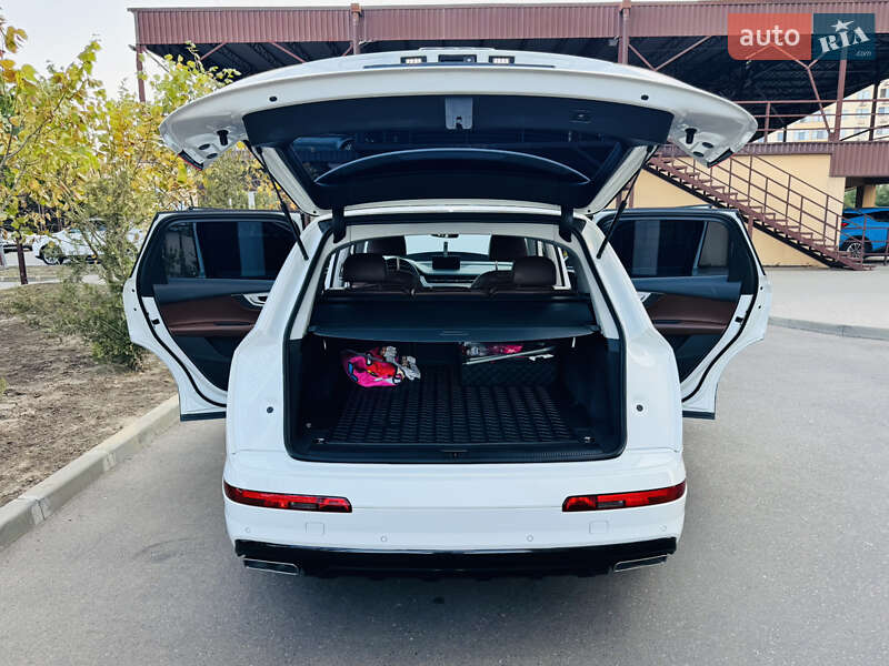 Внедорожник / Кроссовер Audi Q7 2016 в Одессе фото 50 Внедорожник / Кроссовер Audi Q7 2016 в Одессе