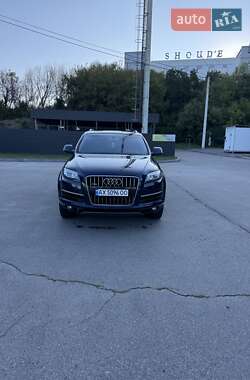 Внедорожник / Кроссовер Audi Q7 2012 в 