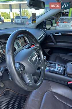 Внедорожник / Кроссовер Audi Q7 2012 в 