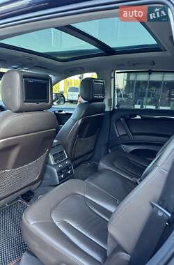 Внедорожник / Кроссовер Audi Q7 2012 в 