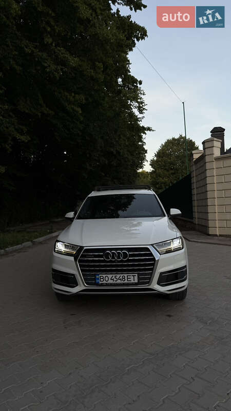 Позашляховик / Кросовер Audi Q7 2015 в Тернополі
