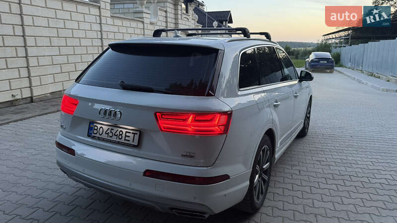 Позашляховик / Кросовер Audi Q7 2015 в Тернополі