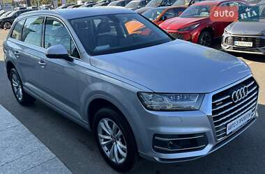 Внедорожник / Кроссовер Audi Q7 2018 в 