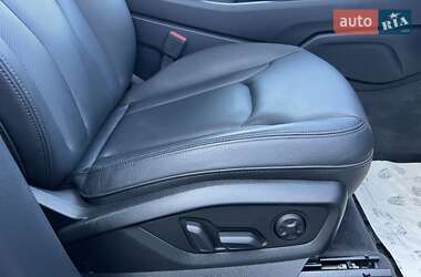 Внедорожник / Кроссовер Audi Q7 2018 в 