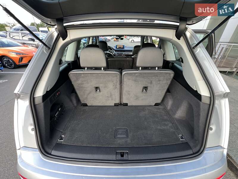 Позашляховик / Кросовер Audi Q7 2018 в Києві фото 41 Позашляховик / Кросовер Audi Q7 2018 в Києві