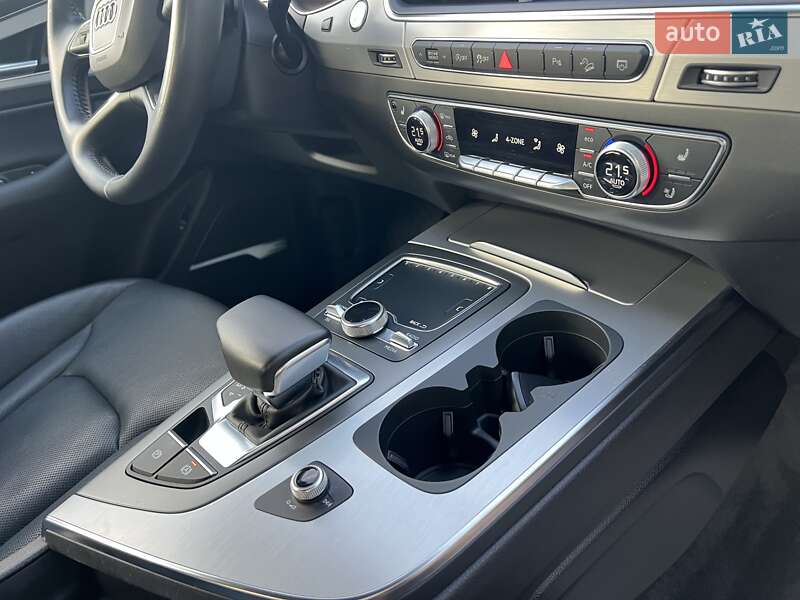 Позашляховик / Кросовер Audi Q7 2018 в Києві фото 45 Позашляховик / Кросовер Audi Q7 2018 в Києві