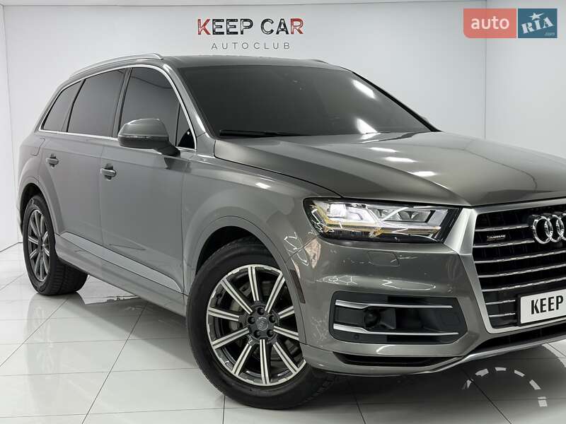 Позашляховик / Кросовер Audi Q7 2017 в Одесі