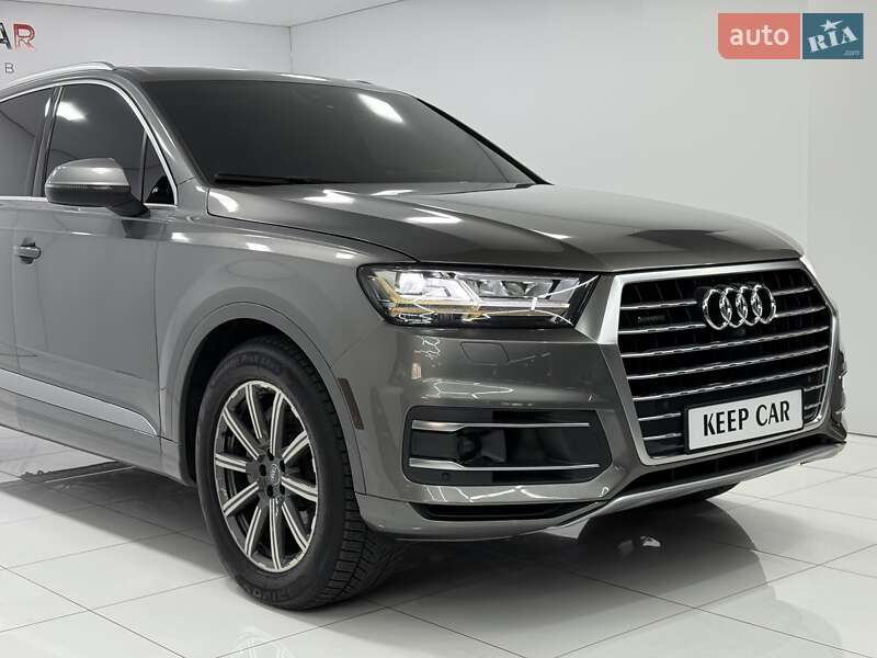 Позашляховик / Кросовер Audi Q7 2017 в Одесі