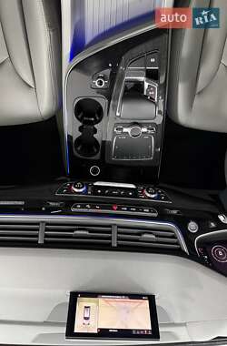 Позашляховик / Кросовер Audi Q7 2017 в 