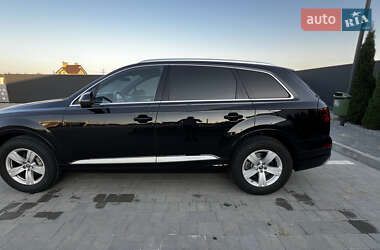 Позашляховик / Кросовер Audi Q7 2017 в 