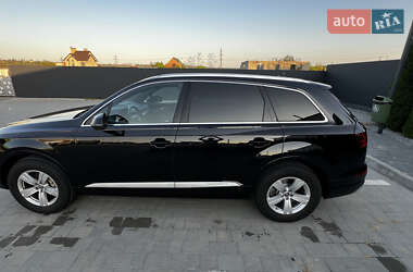 Позашляховик / Кросовер Audi Q7 2017 в 