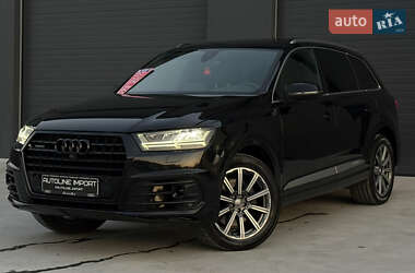 Позашляховик / Кросовер Audi Q7 2017 в Дубні