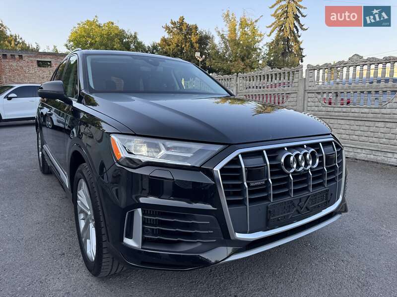 Позашляховик / Кросовер Audi Q7 2022 в Тернополі