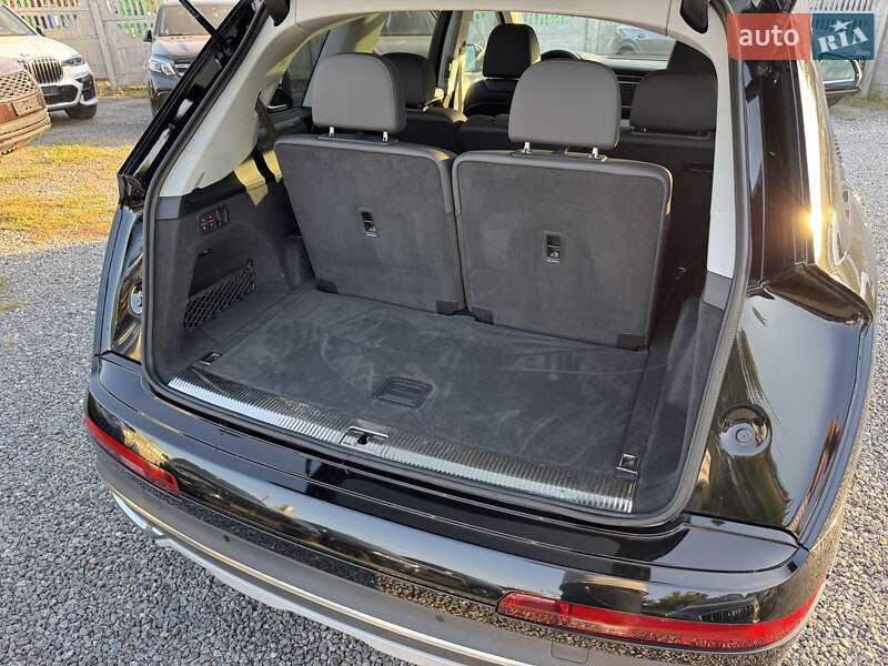 Позашляховик / Кросовер Audi Q7 2022 в Тернополі