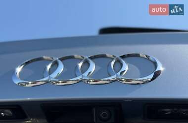 Внедорожник / Кроссовер Audi Q7 2017 в 