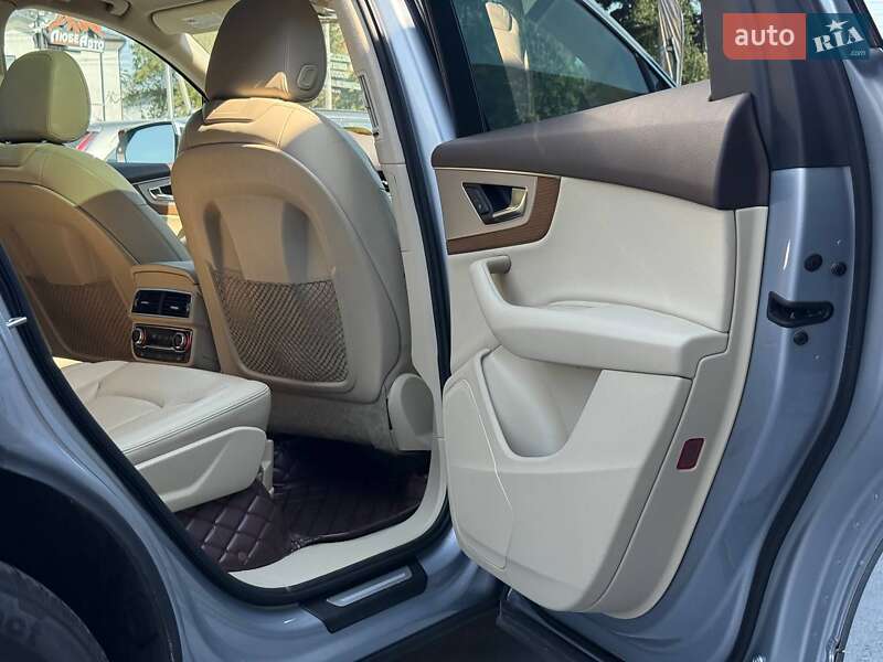 Внедорожник / Кроссовер Audi Q7 2017 в Ровно