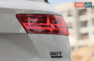 Позашляховик / Кросовер Audi Q7 2018 в 