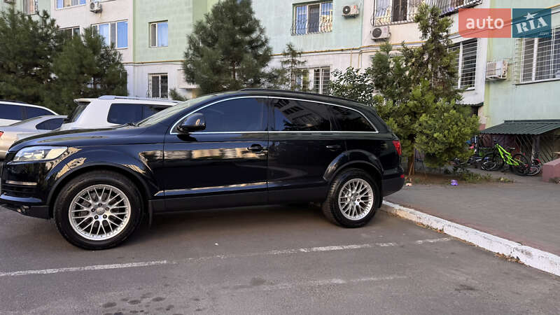 Позашляховик / Кросовер Audi Q7 2008 в Одесі