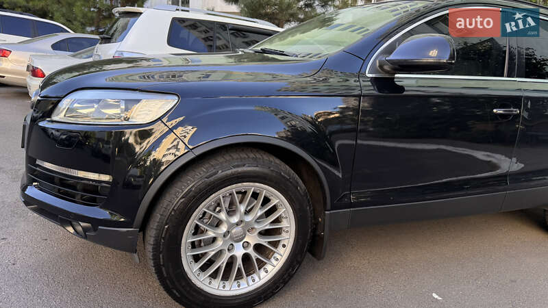 Позашляховик / Кросовер Audi Q7 2008 в Одесі