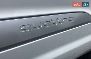 Внедорожник / Кроссовер Audi Q7 2016 в 