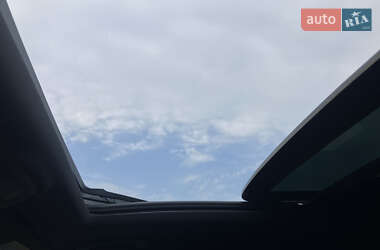 Внедорожник / Кроссовер Audi Q7 2016 в 