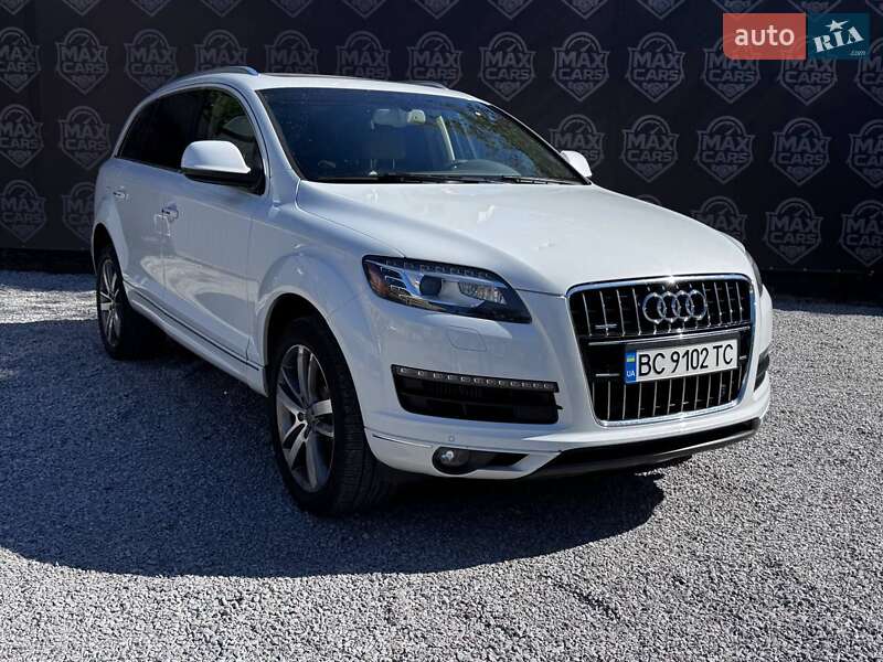 Позашляховик / Кросовер Audi Q7 2013 в 