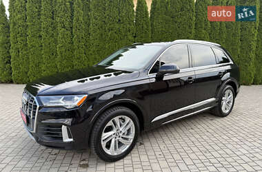 Позашляховик / Кросовер Audi Q7 2020 в 
