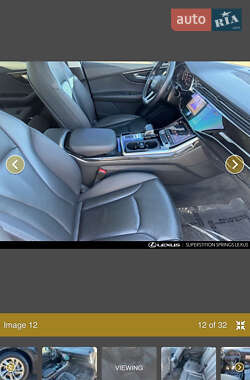 Позашляховик / Кросовер Audi Q7 2020 в 