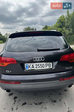 Позашляховик / Кросовер Audi Q7 2008 в 