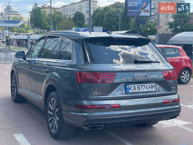 Позашляховик / Кросовер Audi Q7 2018 в Києві