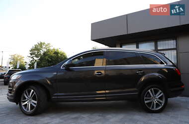 Позашляховик / Кросовер Audi Q7 2015 в  фото 19 Позашляховик / Кросовер Audi Q7 2015 в
