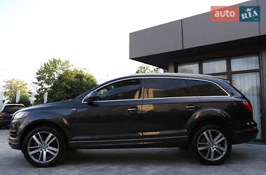 Позашляховик / Кросовер Audi Q7 2015 в  фото 23 Позашляховик / Кросовер Audi Q7 2015 в