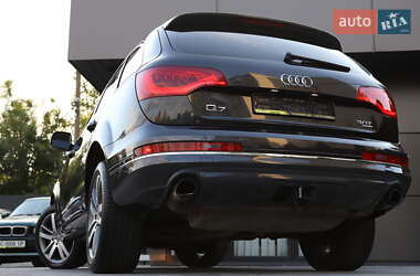 Позашляховик / Кросовер Audi Q7 2015 в  фото 38 Позашляховик / Кросовер Audi Q7 2015 в