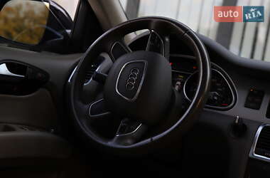 Позашляховик / Кросовер Audi Q7 2015 в  фото 69 Позашляховик / Кросовер Audi Q7 2015 в