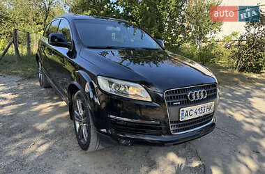 Позашляховик / Кросовер Audi Q7 2007 в 