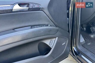 Позашляховик / Кросовер Audi Q7 2007 в 