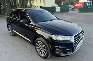 Позашляховик / Кросовер Audi Q7 2017 в 