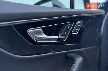 Позашляховик / Кросовер Audi Q7 2017 в 